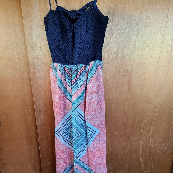 Dress - Picture 1 of 2